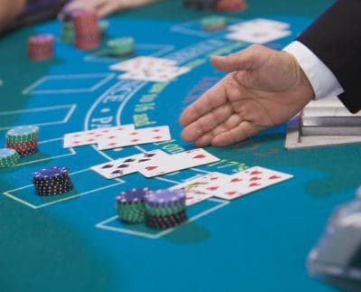 Online Blackjack Versus. Slots The Benefits And Drawbacks